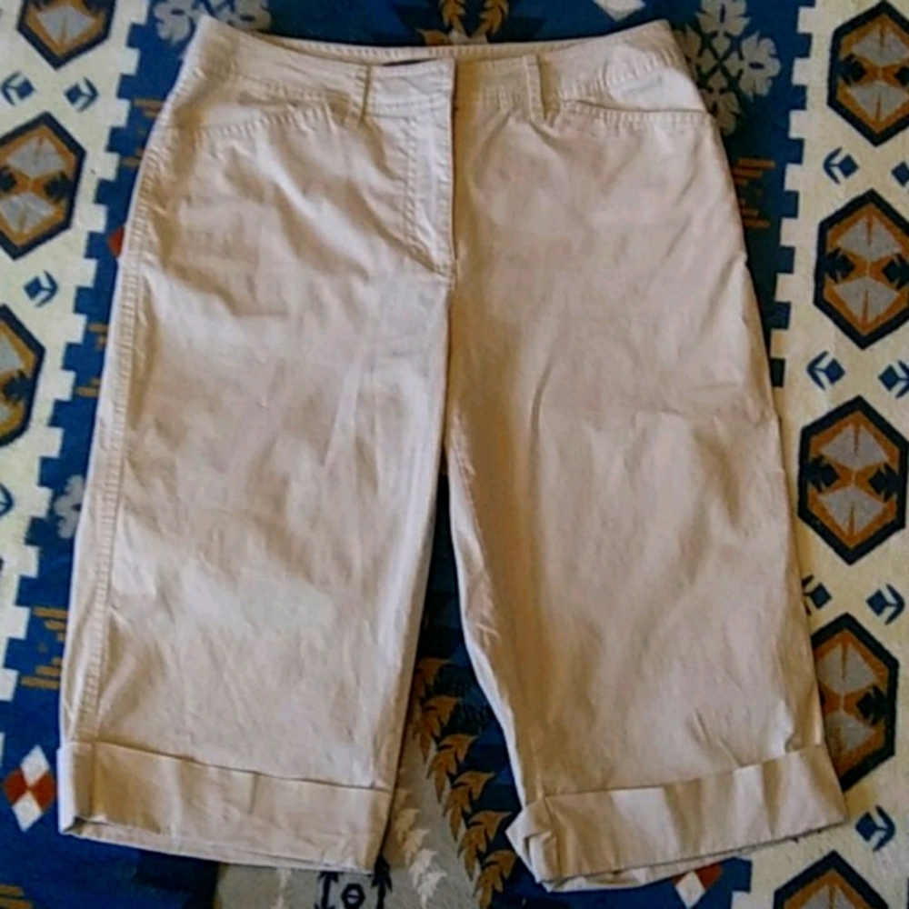 Ana White Size 4 Womens Capris